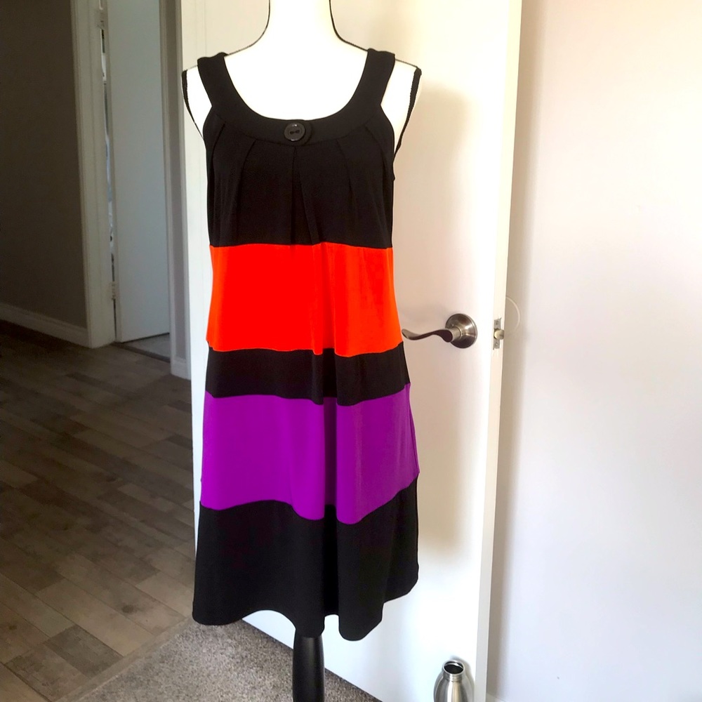 En FocusStudio Sleeveless Dress